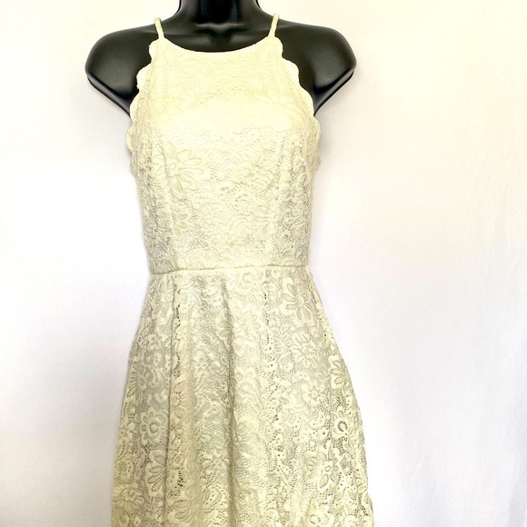BCX Cream Lace Dress - Picture 1 of 12